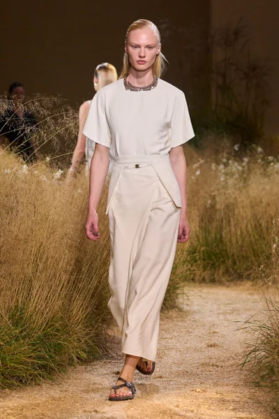Look 37